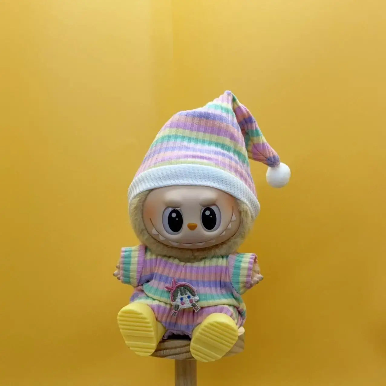 Labubu Accessoires et Vetements Miniatures Tissu Doux Premium Edition Limitee Pour Collectionneurs by Mon Labubu