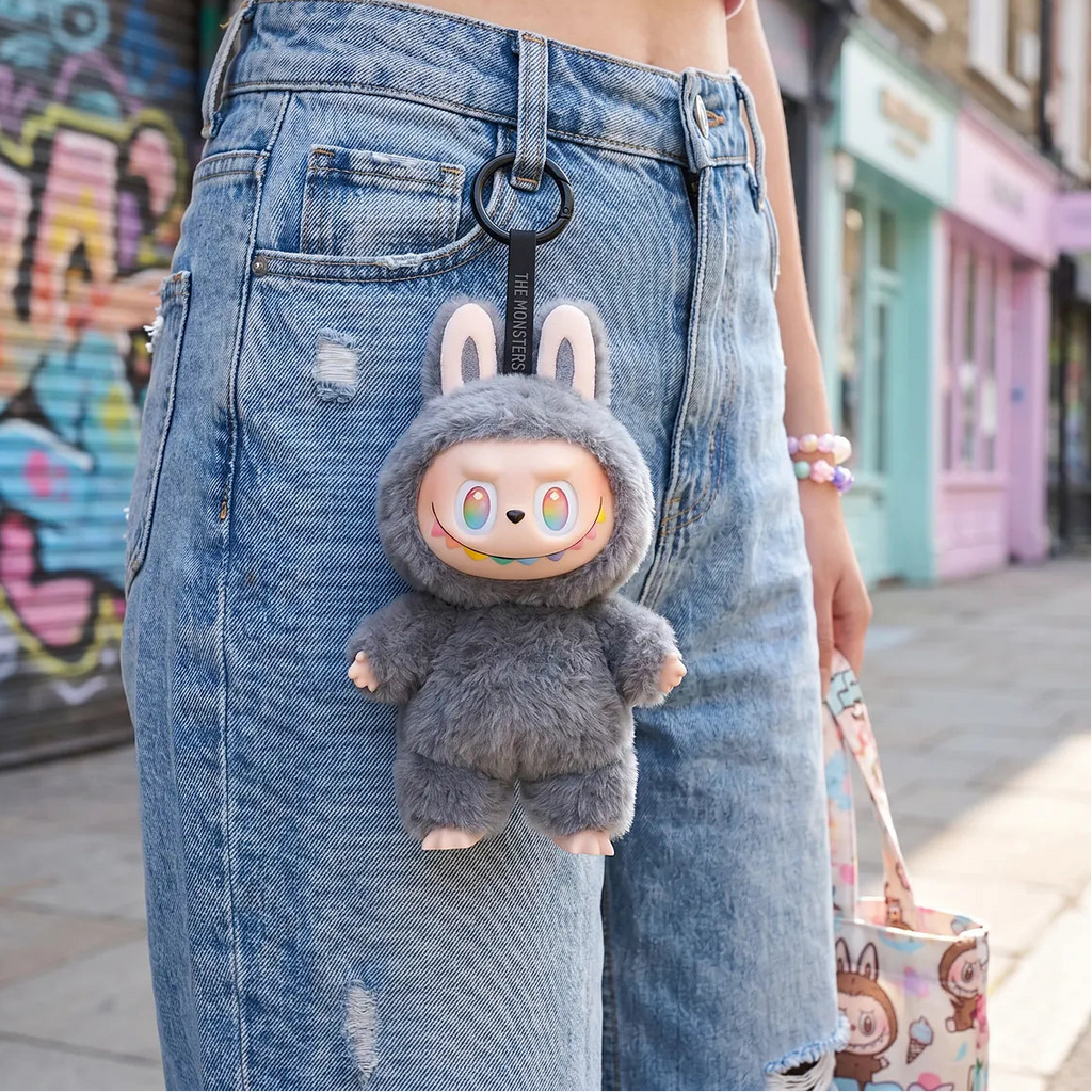 Labubu Big Into Energy — Pendentif Peluche Vinyle Blind Box
