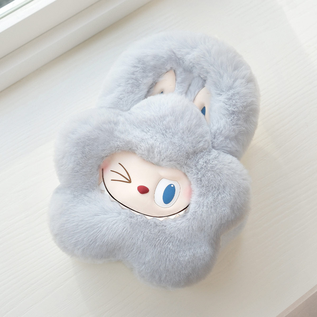 POP MART Labubu Fluffy Cloud Sac Peluche The Monsters Collection Édition Limitée by POP MART INTERNATIONAL GROUP LIMITED
